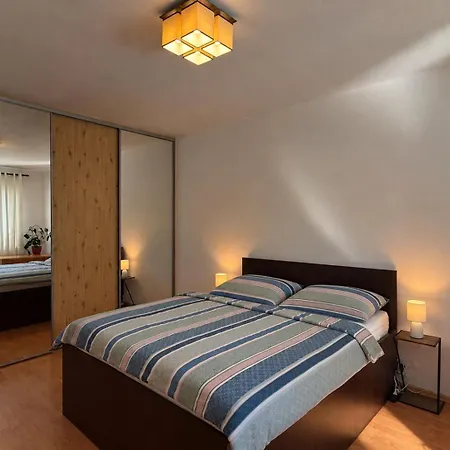 Magenta Apartment