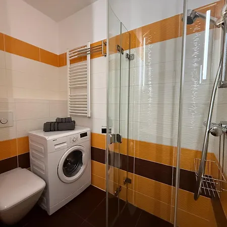 Apartment Magenta